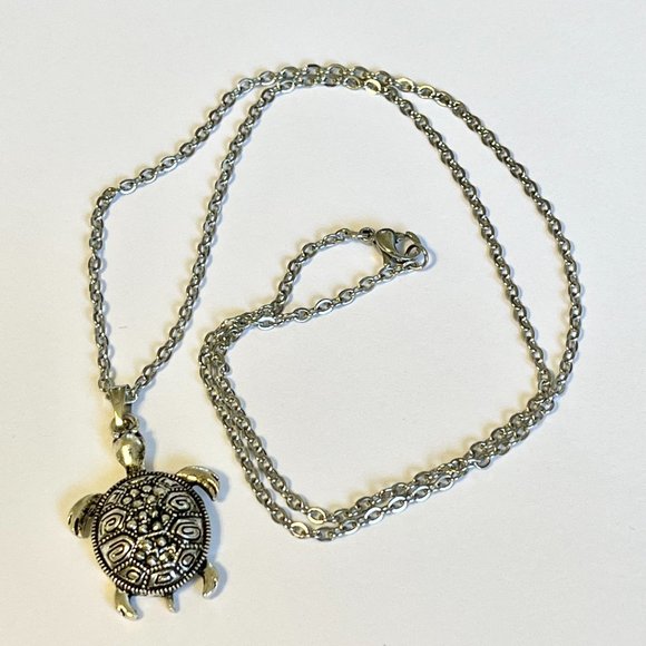 Silver Sea Turtle Necklace Marcasite Crystal Stainless Steel 20" Chain Plated - Picture 10 of 13